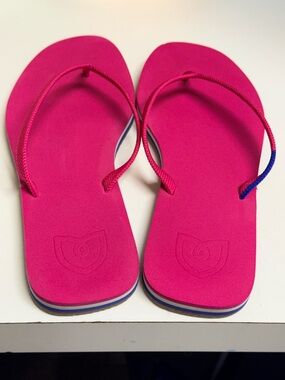 Rothy's Hot Pink Flip Flop Sandals